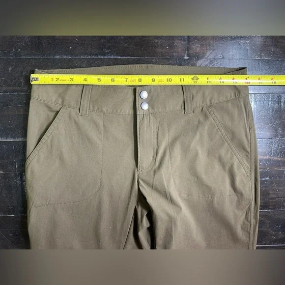 NWOT Columbia Women's Saturday Trail Stretch Pant in Army Green Size 8 - Picture 12 of 13
